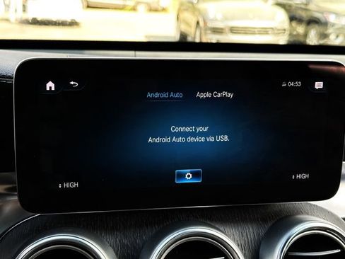 Used 2022 Mercedes-Benz GLC 300 image 31