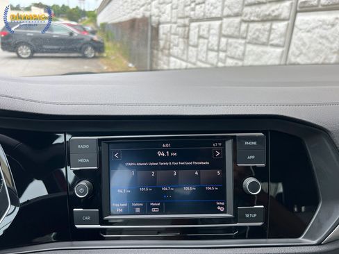 Used 2019 Volkswagen Jetta R-Line FWD image 30