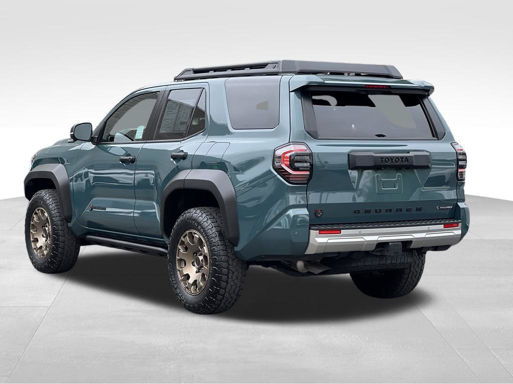 Certified 2025 Toyota 4Runner TRD Off-Road AWD/4WD image 3