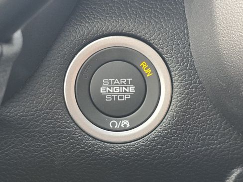 New 2026 RAM 2500 Laramie AWD/4WD image 34