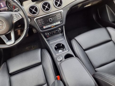 Used 2018 Mercedes-Benz CLA 250 4MATIC image 10