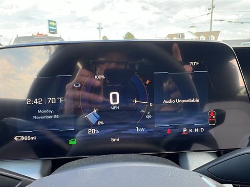 New 2026 Chevrolet Equinox EV LT image 22