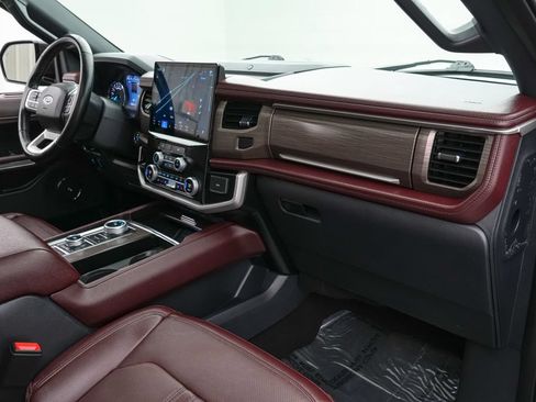 Certified 2024 Ford Expedition Limited AWD/4WD image 27