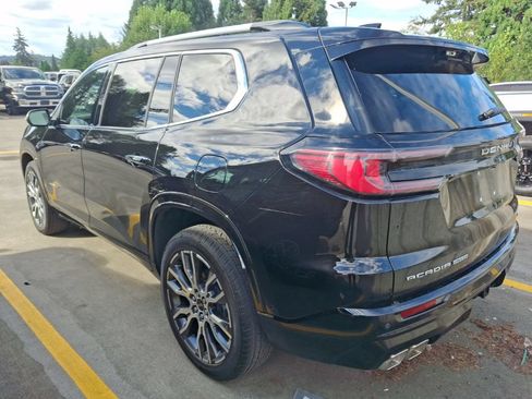 Used 2026 GMC Acadia Denali Ultimate w/ LPO, Floor Liner Package AWD/4WD image 6