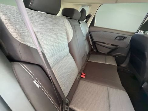 Used 2021 Nissan Rogue S FWD image 31