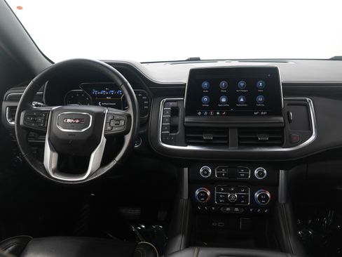 Used 2021 GMC Yukon XL SLT w/ SLT Premium Package image 19