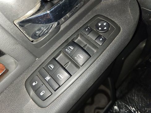 Used 2012 RAM 1500 Laramie image 24