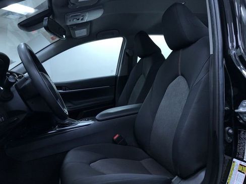 Certified 2020 Toyota Camry LE image 17