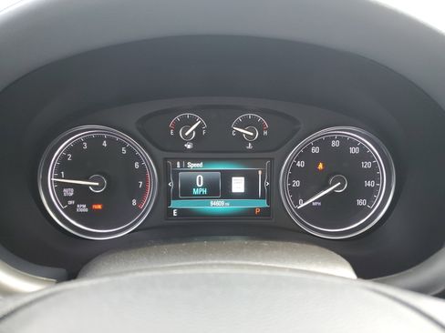 Used 2019 Buick Enclave Essence w/ LPO, Sport Appearance Package image 18