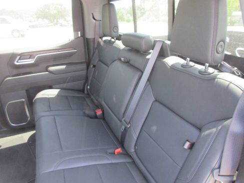 New 2026 GMC Sierra 1500 SLT w/ SLT Premium Plus Package AWD/4WD image 13