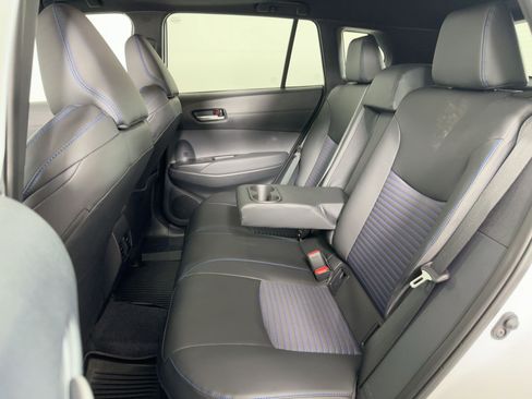 Used 2025 Toyota Corolla Cross AWD Hybrid image 11