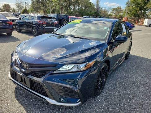 Used 2021 Toyota Camry XSE image 14