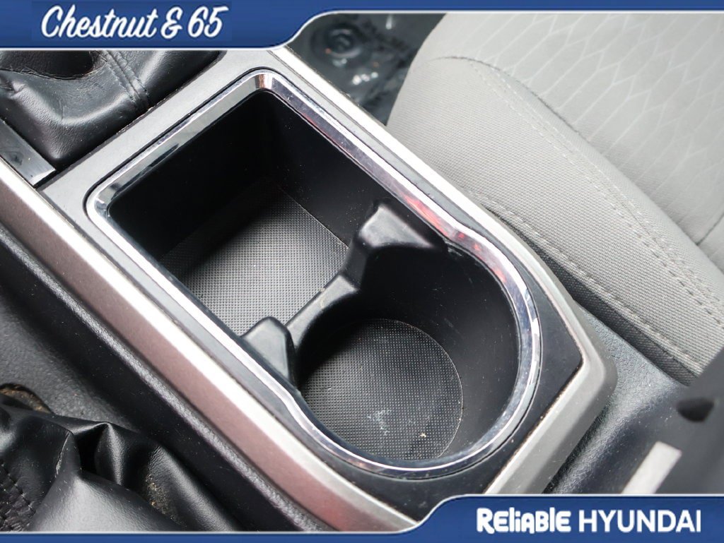Used 2018 Toyota Tacoma SR5 RWD image 37