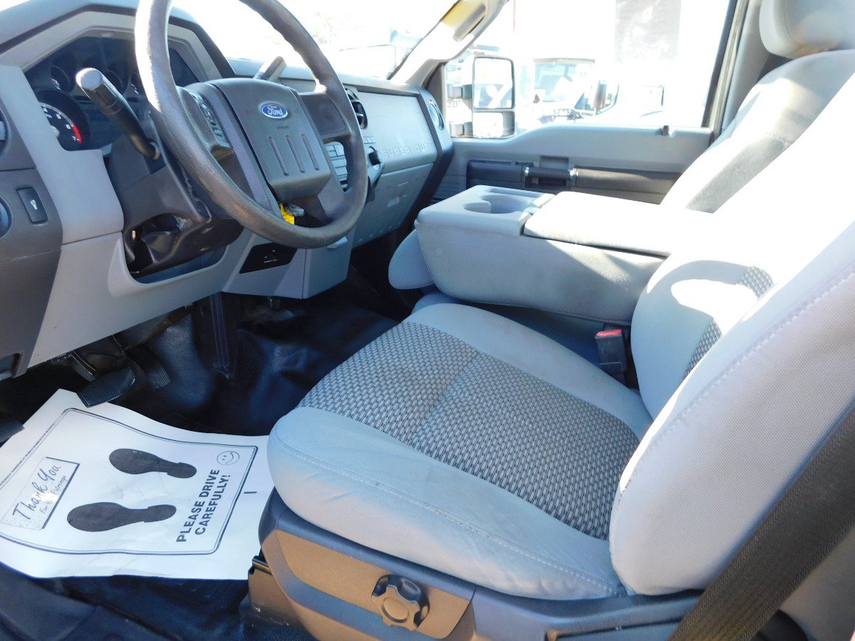 Used 2015 Ford F250 XL w/ Power Equipment Group RWD image 17