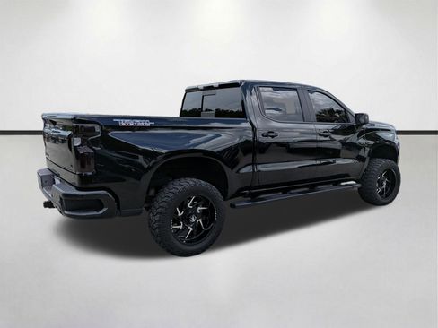 Used 2021 Chevrolet Silverado 1500 LT Trail Boss w/ Convenience Package II AWD/4WD image 4