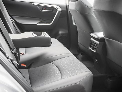 Used 2024 Toyota RAV4 XLE image 23