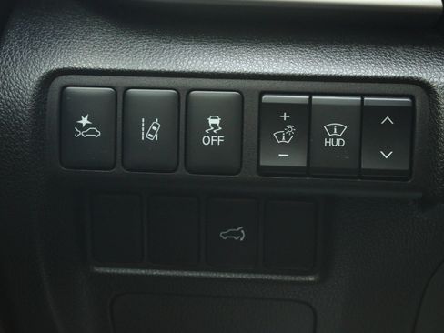 Used 2024 Mitsubishi Eclipse Cross SEL AWD/4WD image 31