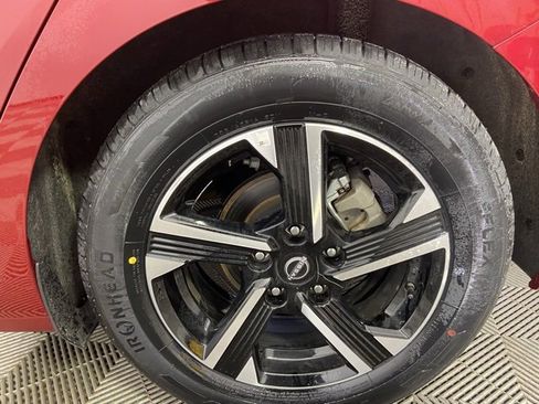 Used 2024 Nissan Sentra SV image 27