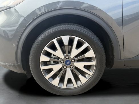 Used 2020 Ford Escape Titanium image 14