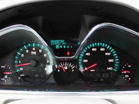 Used 2017 Chevrolet Traverse LT FWD image 15