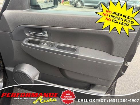 Used 2012 Jeep Liberty Sport image 26