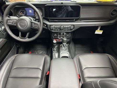 New 2026 Jeep Wrangler Unlimited Rubicon w/ Xtreme 35 Tire Package image 9