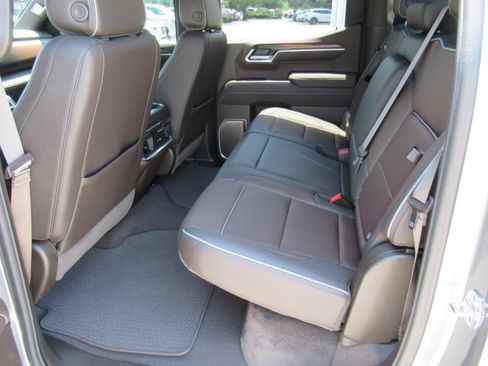 Used 2026 GMC Sierra 1500 Denali w/ Denali Reserve Package AWD/4WD image 36