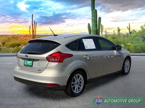 Used 2016 Ford Focus SE FWD image 5