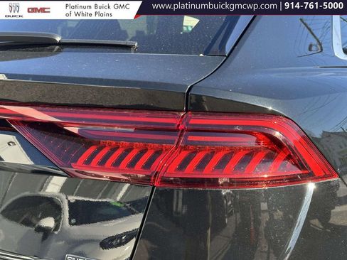 Used 2023 Audi Q8 Premium Plus image 12