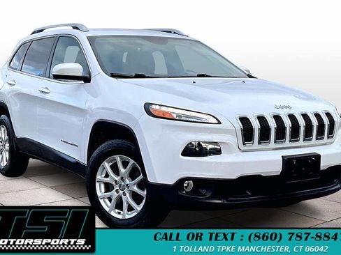 Used 2016 Jeep Cherokee Latitude w/ Cold Weather Group image 12