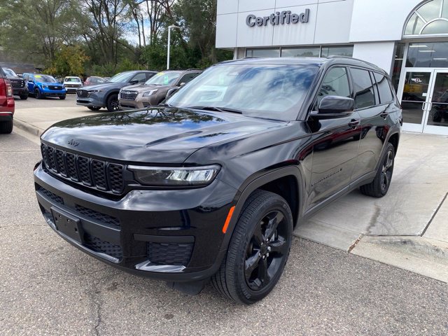 Used 2023 Jeep Grand Cherokee L Altitude AWD/4WD image 11