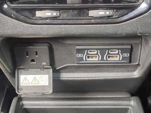Certified 2023 Jeep Grand Cherokee L Limited AWD/4WD image 18