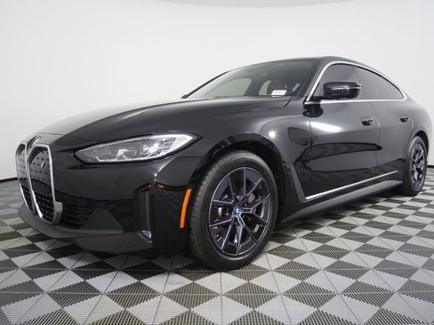 Certified 2023 BMW i4 eDrive35 w/ Premium Package image 7