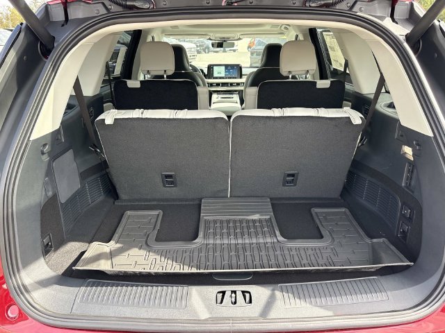 New 2027 Lincoln Aviator Reserve AWD/4WD image 12