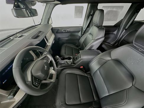 New 2025 Ford Bronco Outer Banks image 11