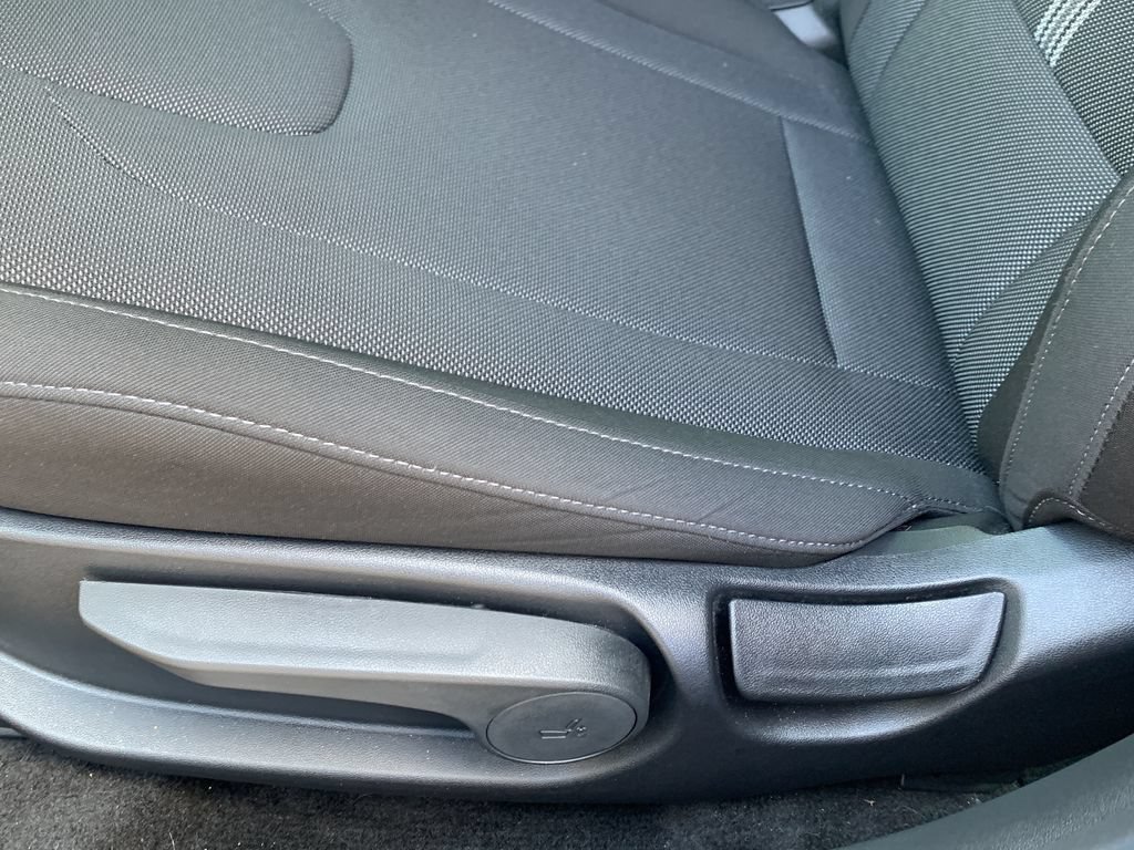 Certified 2026 Hyundai Elantra SE FWD image 15