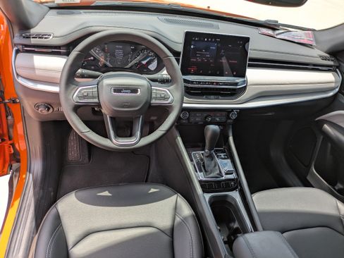New 2026 Jeep Compass Limited AWD/4WD image 15