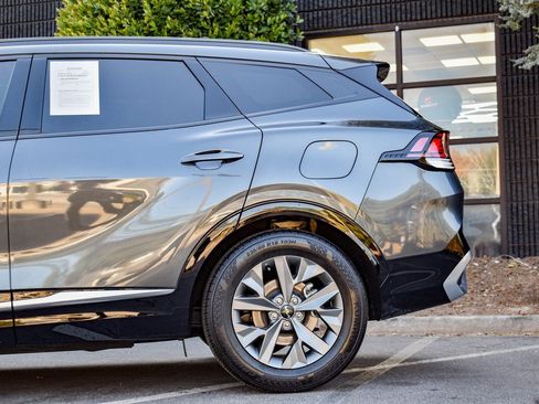 Used 2023 Kia Sportage SX image 10