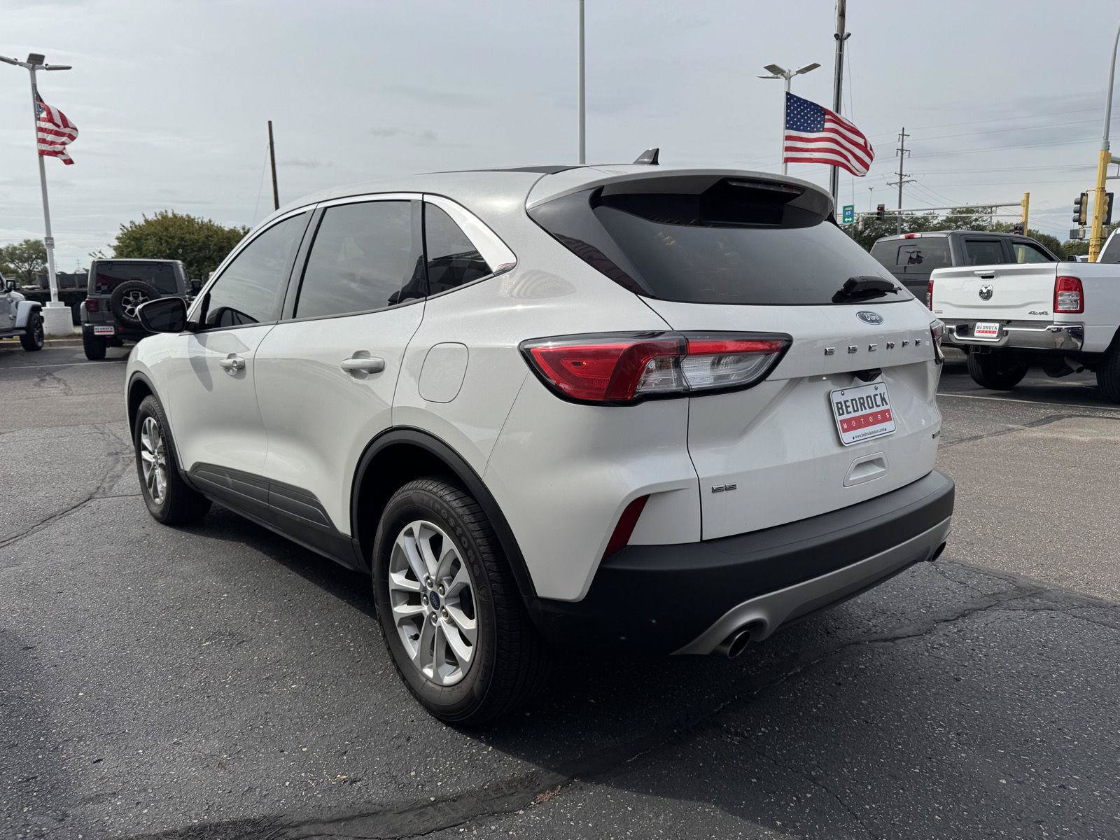 Used 2020 Ford Escape SE AWD/4WD image 2