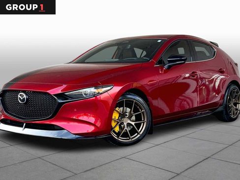Used 2024 MAZDA MAZDA3 Hatchback w/Premium Plus Pkg image 1