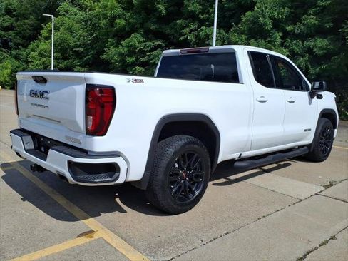 Used 2023 GMC Sierra 1500 Elevation w/ X31 Off-Road Package AWD/4WD image 6