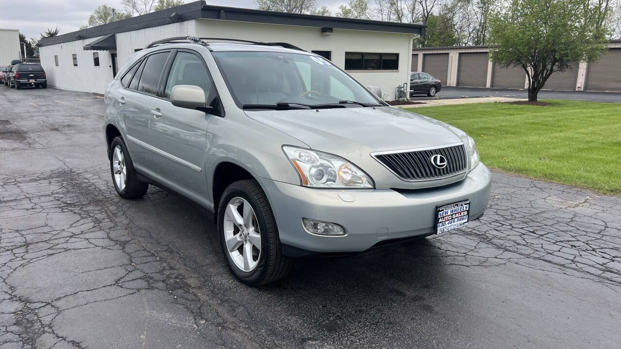 Used 2005 Lexus RX 330 AWD w/ Premium Plus Pkg image 3
