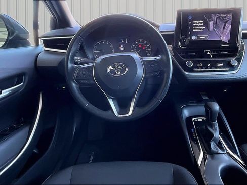 Used 2024 Toyota Corolla SE w/ SE Premium Package FWD image 2