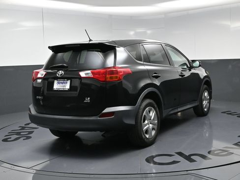 Used 2013 Toyota RAV4 LE AWD/4WD image 9