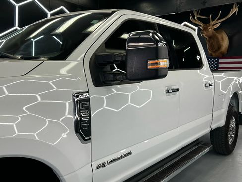 Used 2021 Ford F250 XLT w/ XLT Premium Package image 9