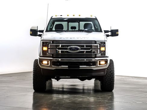 Used 2017 Ford F350 Lariat w/ Lariat Value Package image 3