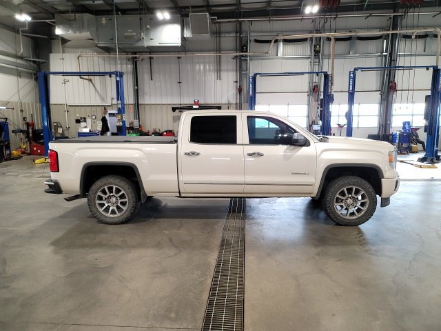 Used 2015 GMC Sierra 1500 Denali AWD/4WD image 8