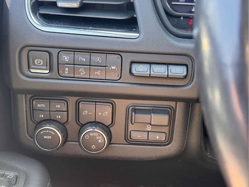 Used 2023 Chevrolet Tahoe Premier w/ Advanced Technology Package AWD/4WD image 9