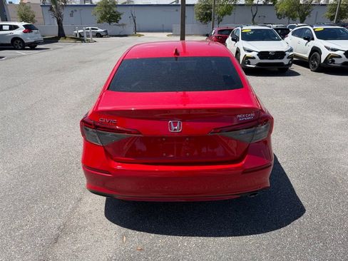 Used 2023 Honda Civic Sport image 6
