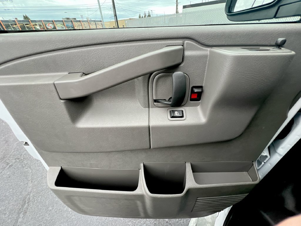 Used 2025 GMC Savana 2500 w/ Driver Convenience Package RWD image 18